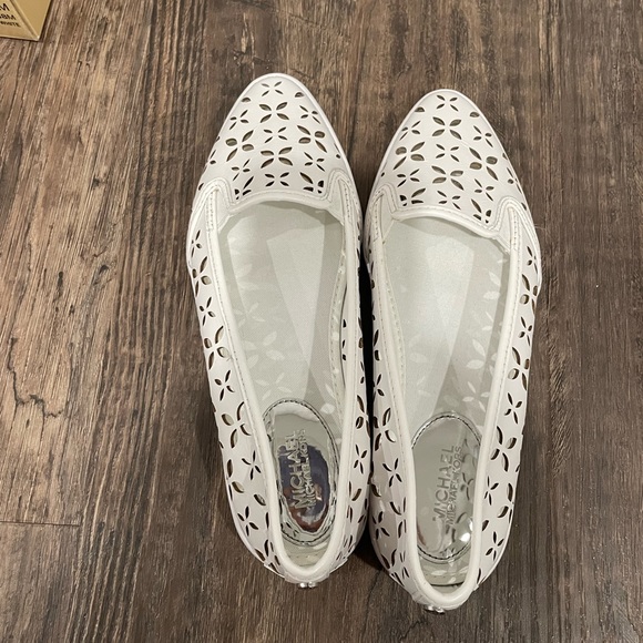 Women’s Michael Kors optic white sneakers in like new condition. - Picture 3 of 6